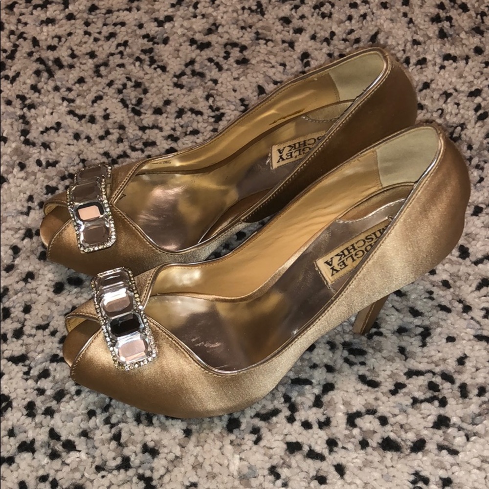 Badgley Mischka Elia Platform open toe pump